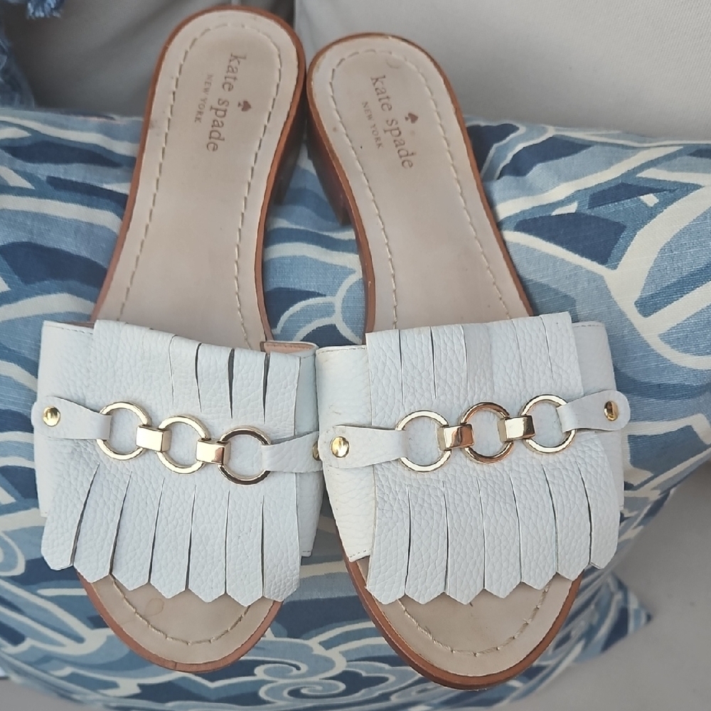 Kate Spade White and Gold Sandals with Fringe Detail Used Great Condition - Picture 2 of 6